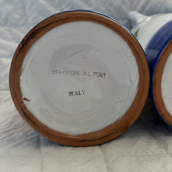 Italian oil & vinegar jars - Picture 5 of 14